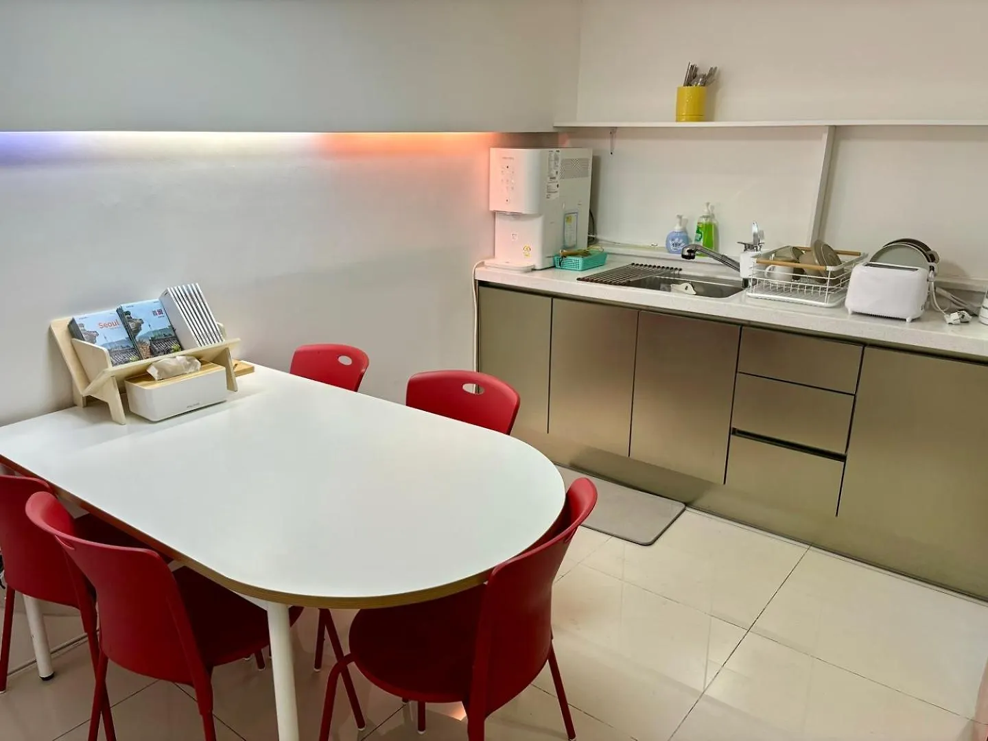 Look Home Guesthouse Seoul 0*,  South Korea