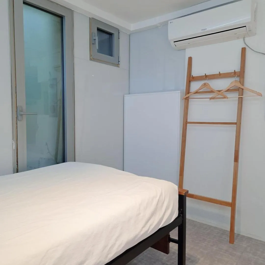 Look Home Guesthouse Seoul 0*,