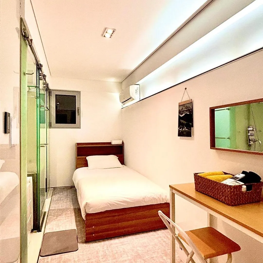 Look Home Guesthouse Seoul Hostel
